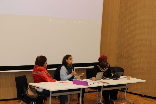 TABLE-RONDE EN PLENIERE : Traductions et décolonisations des savoirs à l’université